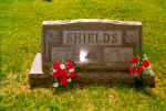 Shields-Howard-W-Janie-V.jpg (214068 bytes)