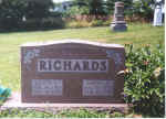 Richards-Lloyd-L-Sarah-A.jpg (479923 bytes)